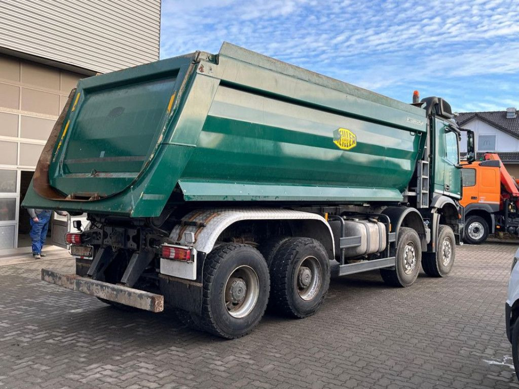 Mercedes-Benz Arocs 4145 8x8 4 Achs Muldenkipper Meiller - Kippiauto kuorma-auto: kuva Mercedes-Benz Arocs 4145 8x8 4 Achs Muldenkipper Meiller - Kippiauto kuorma-auto Mercedes-Benz Arocs 4145 8x8 4 Achs Muldenkipper Meiller - Kippiauto kuorma-auto: kuva Mercedes-Benz Arocs 4145 8x8 4 Achs Muldenkipper Meiller - Kippiauto kuorma-auto