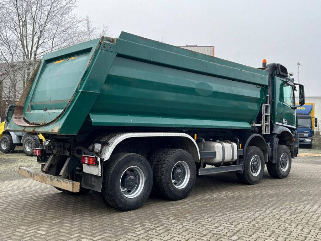 Mercedes-Benz Arocs 4145 8x8 4 Achs Muldenkipper Meiller - Kippiauto kuorma-auto: kuva Mercedes-Benz Arocs 4145 8x8 4 Achs Muldenkipper Meiller - Kippiauto kuorma-auto Mercedes-Benz Arocs 4145 8x8 4 Achs Muldenkipper Meiller - Kippiauto kuorma-auto: kuva Mercedes-Benz Arocs 4145 8x8 4 Achs Muldenkipper Meiller - Kippiauto kuorma-auto