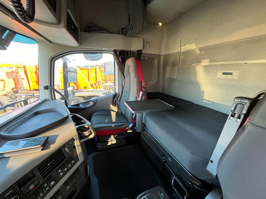 VOLVO (S) Truck FH 500 6x2 Abrollkipper Funkfernbedienung - Koukkulava kuorma-auto: kuva VOLVO (S) Truck FH 500 6x2 Abrollkipper Funkfernbedienung - Koukkulava kuorma-auto VOLVO (S) Truck FH 500 6x2 Abrollkipper Funkfernbedienung - Koukkulava kuorma-auto: kuva VOLVO (S) Truck FH 500 6x2 Abrollkipper Funkfernbedienung - Koukkulava kuorma-auto