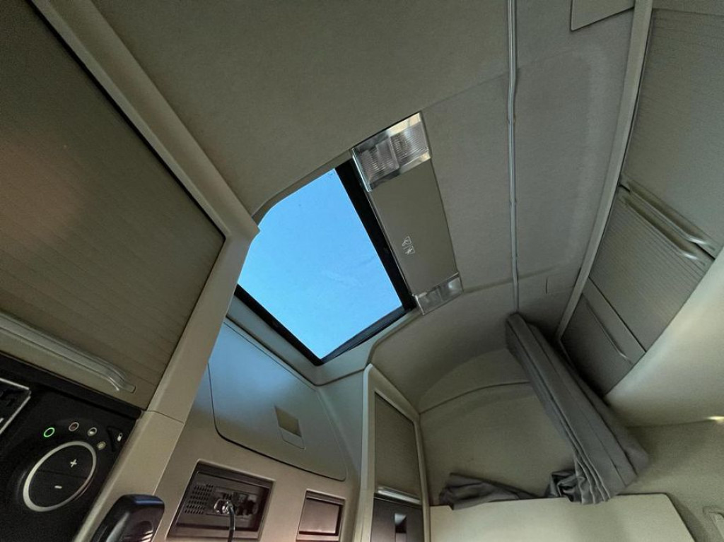 VOLVO (S) Truck FH 500 6x2 Abrollkipper Funkfernbedienung - Koukkulava kuorma-auto: kuva VOLVO (S) Truck FH 500 6x2 Abrollkipper Funkfernbedienung - Koukkulava kuorma-auto VOLVO (S) Truck FH 500 6x2 Abrollkipper Funkfernbedienung - Koukkulava kuorma-auto: kuva VOLVO (S) Truck FH 500 6x2 Abrollkipper Funkfernbedienung - Koukkulava kuorma-auto