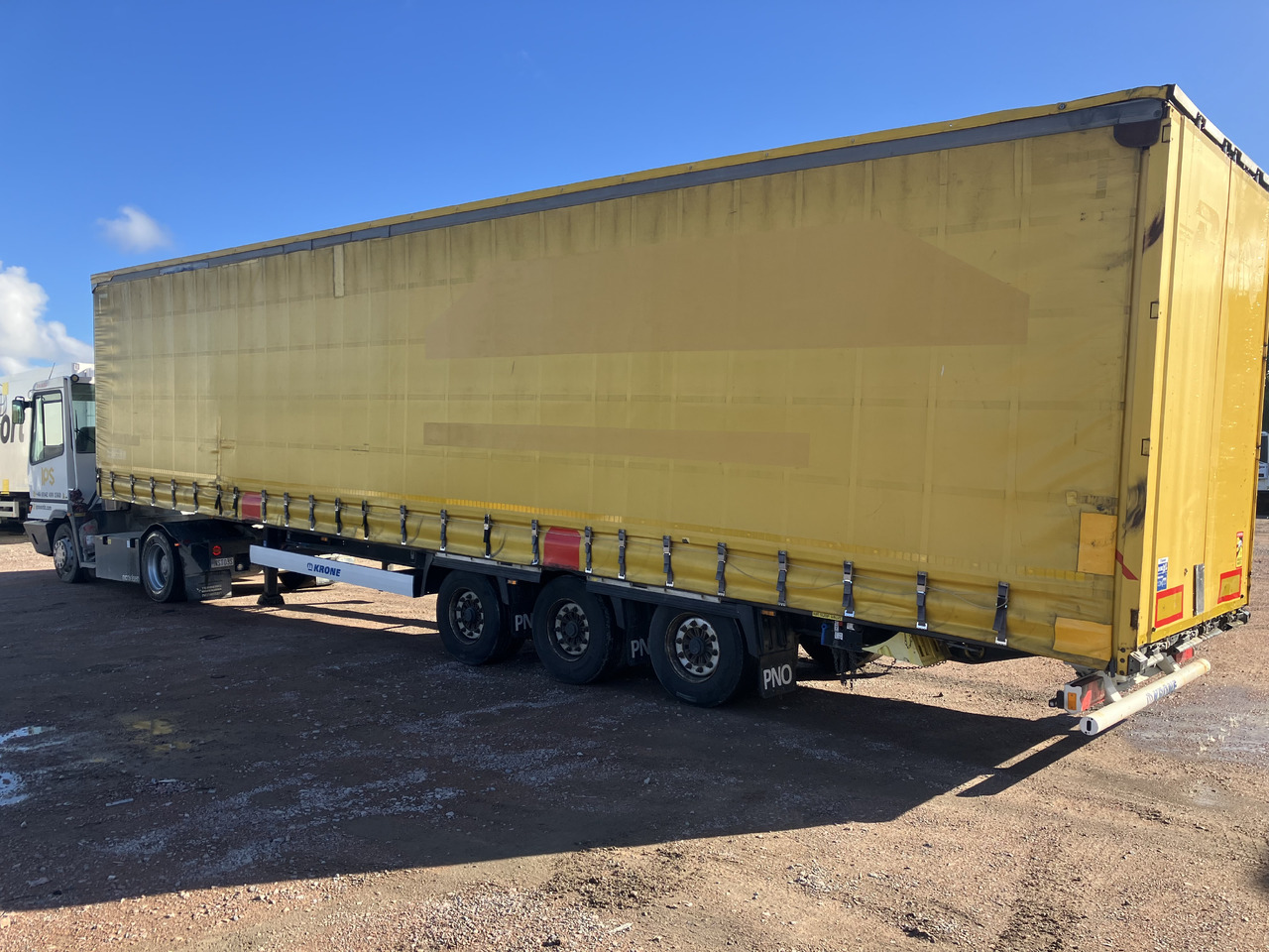 KRONE MEGA CURTAIN - LIFTING ROOF - HUCKEPACK - Pressukapellipuoliperävaunu: kuva KRONE MEGA CURTAIN - LIFTING ROOF - HUCKEPACK - Pressukapellipuoliperävaunu KRONE MEGA CURTAIN - LIFTING ROOF - HUCKEPACK - Pressukapellipuoliperävaunu: kuva KRONE MEGA CURTAIN - LIFTING ROOF - HUCKEPACK - Pressukapellipuoliperävaunu