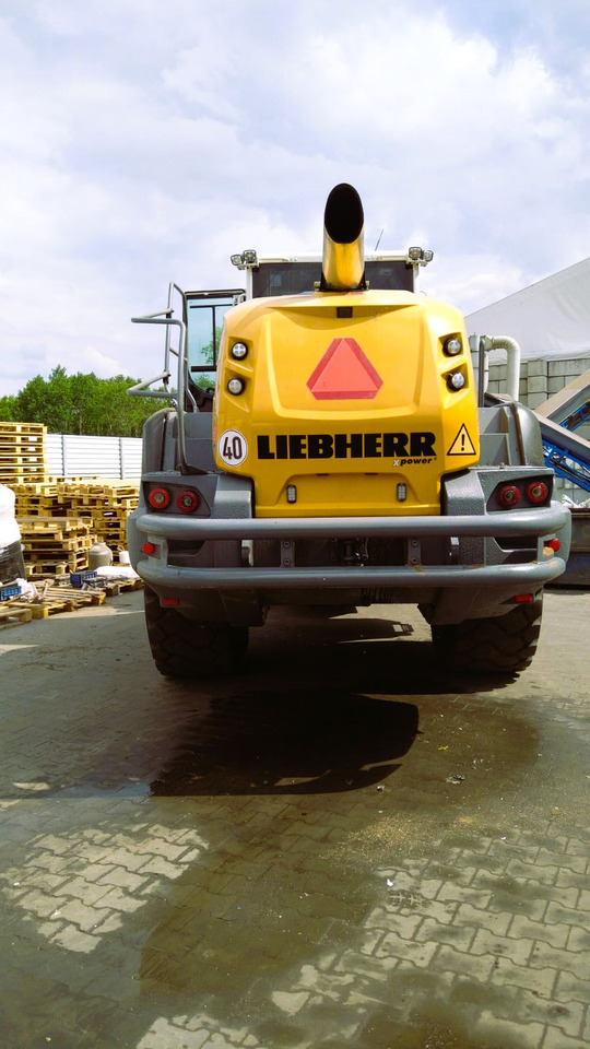 LIEBHERR L580 X POWER - Pyöräkuormaaja: kuva LIEBHERR L580 X POWER - Pyöräkuormaaja LIEBHERR L580 X POWER - Pyöräkuormaaja: kuva LIEBHERR L580 X POWER - Pyöräkuormaaja