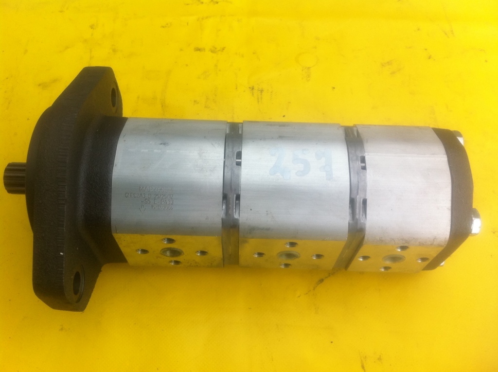 MARZOCCHI GHPC2A3-D-25/25/12-S5-E-P433 - Hydraulipumppu - Rakennuskoneet: kuva MARZOCCHI GHPC2A3-D-25/25/12-S5-E-P433 - Hydraulipumppu - Rakennuskoneet MARZOCCHI GHPC2A3-D-25/25/12-S5-E-P433 - Hydraulipumppu - Rakennuskoneet: kuva MARZOCCHI GHPC2A3-D-25/25/12-S5-E-P433 - Hydraulipumppu - Rakennuskoneet