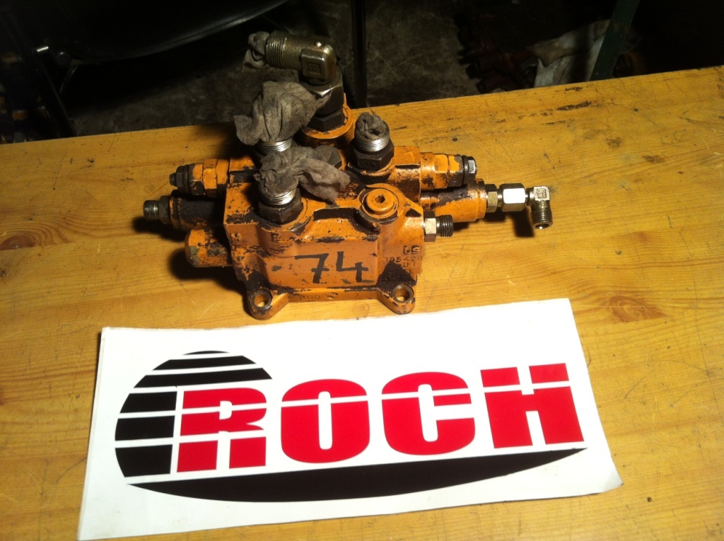 REXROTH SIGMA 222651/03 D3343674 19207001 - 1 SEKCYJNY - Hydrauliventtiili - Kaivuri: kuva REXROTH SIGMA 222651/03 D3343674 19207001 - 1 SEKCYJNY - Hydrauliventtiili - Kaivuri REXROTH SIGMA 222651/03 D3343674 19207001 - 1 SEKCYJNY - Hydrauliventtiili - Kaivuri: kuva REXROTH SIGMA 222651/03 D3343674 19207001 - 1 SEKCYJNY - Hydrauliventtiili - Kaivuri