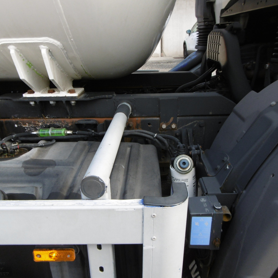 IVECO 130.24 LPG GAS Tank - Säiliöauto: kuva IVECO 130.24 LPG GAS Tank - Säiliöauto IVECO 130.24 LPG GAS Tank - Säiliöauto: kuva IVECO 130.24 LPG GAS Tank - Säiliöauto