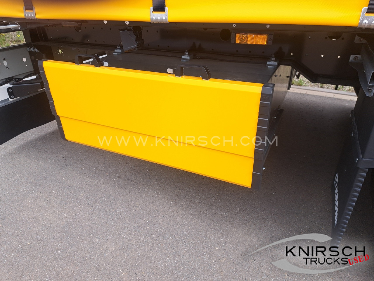 KRONE Profi Liner SDP 27  XL, Getränke, Daimler 9.5 - Pressukapelliperävaunu: kuva KRONE Profi Liner SDP 27  XL, Getränke, Daimler 9.5 - Pressukapelliperävaunu KRONE Profi Liner SDP 27  XL, Getränke, Daimler 9.5 - Pressukapelliperävaunu: kuva KRONE Profi Liner SDP 27  XL, Getränke, Daimler 9.5 - Pressukapelliperävaunu