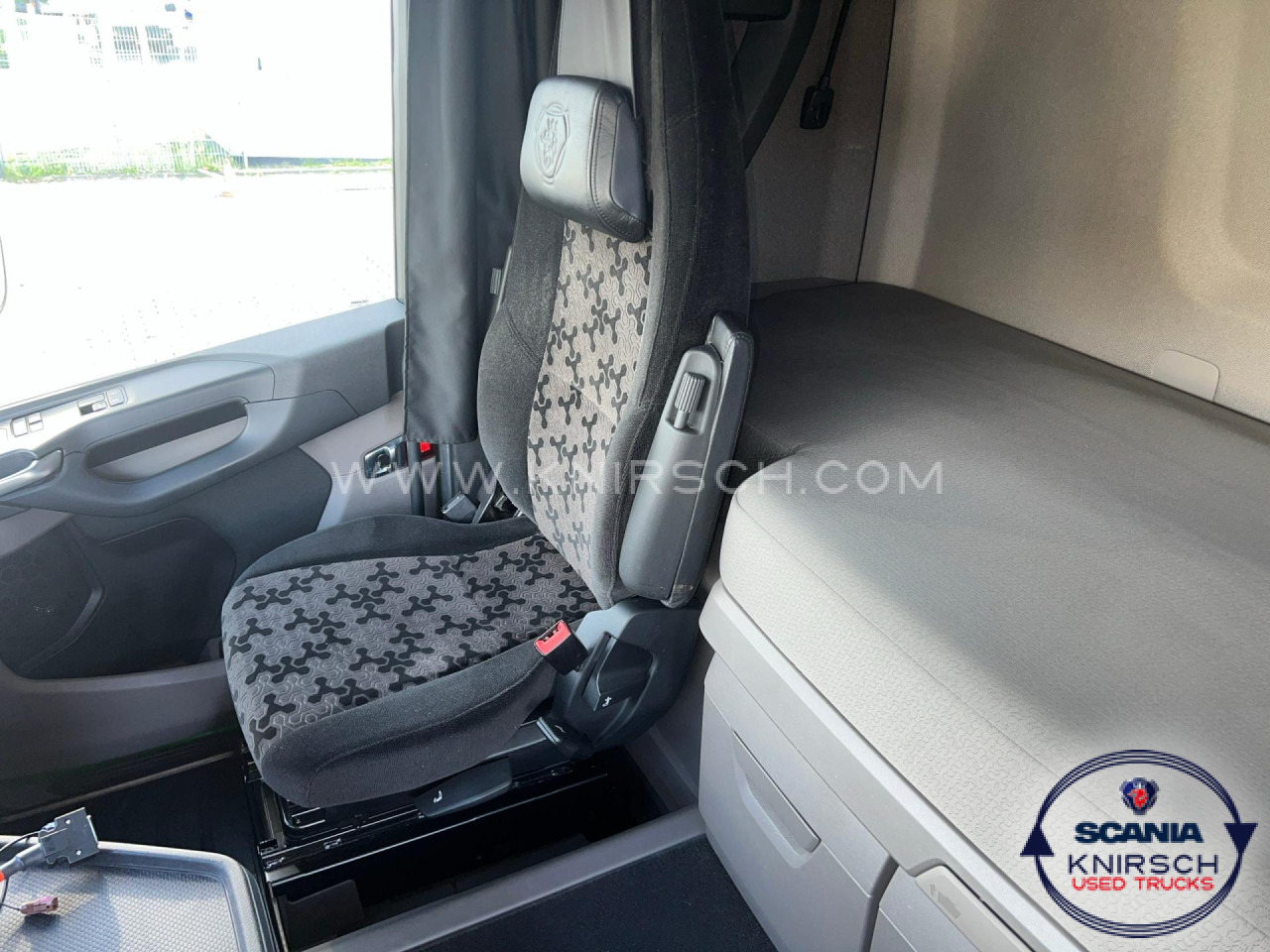 SCANIA R 450 A4x2LA - Vetopöytäauto: kuva SCANIA R 450 A4x2LA - Vetopöytäauto SCANIA R 450 A4x2LA - Vetopöytäauto: kuva SCANIA R 450 A4x2LA - Vetopöytäauto