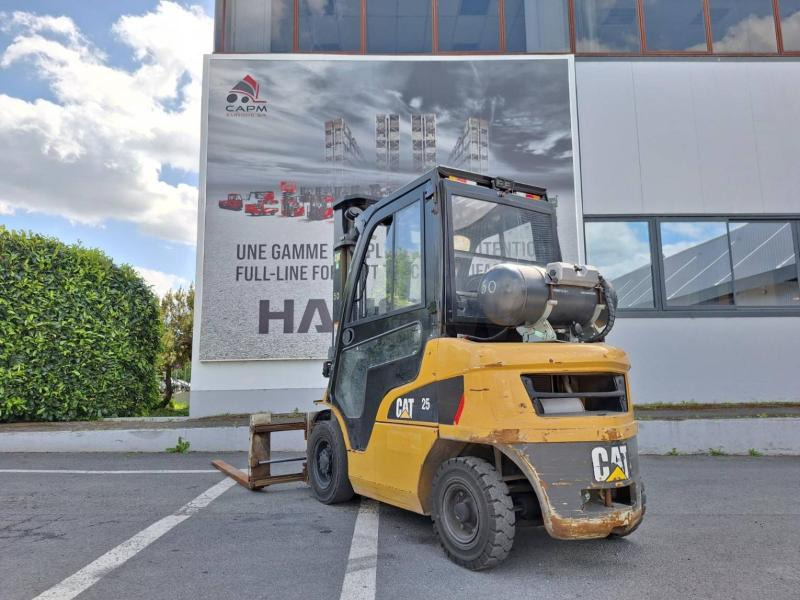 Caterpillar GP25NTD - Kaasutrukki: kuva Caterpillar GP25NTD - Kaasutrukki Caterpillar GP25NTD - Kaasutrukki: kuva Caterpillar GP25NTD - Kaasutrukki