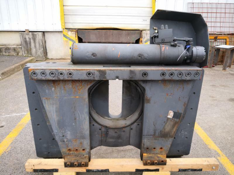 Combilift 360° - Haarukka: kuva Combilift 360° - Haarukka Combilift 360° - Haarukka: kuva Combilift 360° - Haarukka