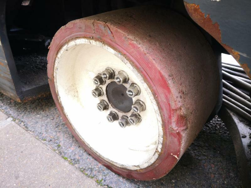 Nelitietrukki Combilift C3000EST: kuva Nelitietrukki Combilift C3000EST