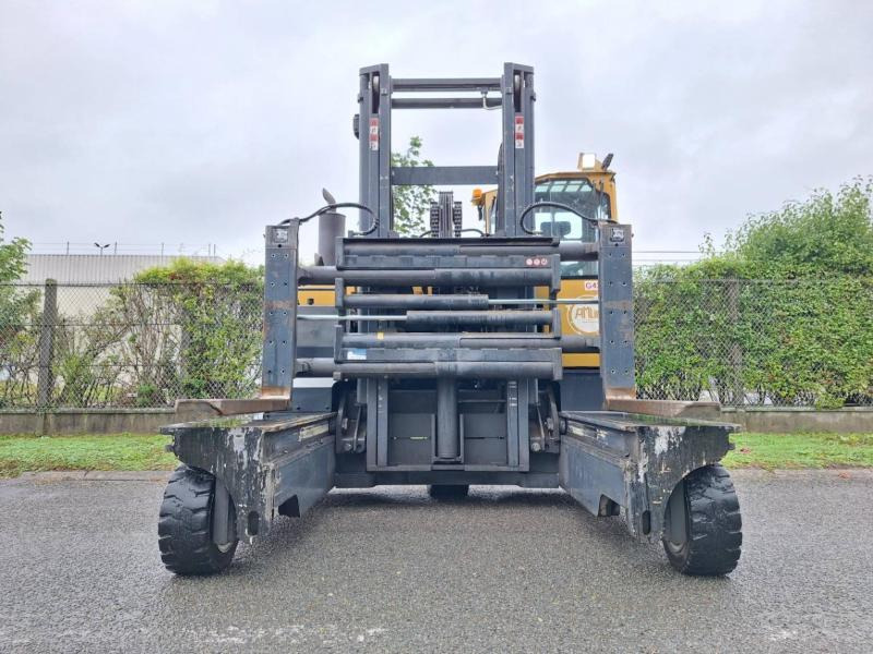 Combilift C8000-15 - Nelitietrukki: kuva Combilift C8000-15 - Nelitietrukki Combilift C8000-15 - Nelitietrukki: kuva Combilift C8000-15 - Nelitietrukki