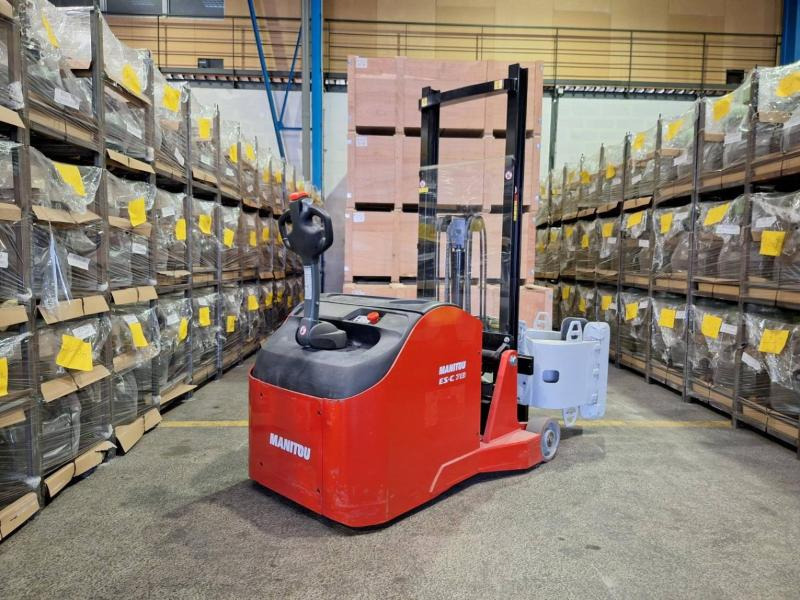 Manitou ES-C 713 SVC 17.V.315 - Pinoamistrukki: kuva Manitou ES-C 713 SVC 17.V.315 - Pinoamistrukki Manitou ES-C 713 SVC 17.V.315 - Pinoamistrukki: kuva Manitou ES-C 713 SVC 17.V.315 - Pinoamistrukki