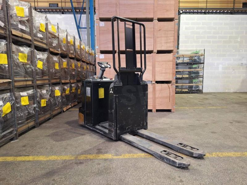 Mitsubishi OPB20N2 - Kerailytrukki: kuva Mitsubishi OPB20N2 - Kerailytrukki Mitsubishi OPB20N2 - Kerailytrukki: kuva Mitsubishi OPB20N2 - Kerailytrukki