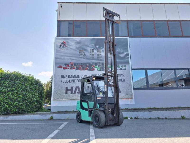 Kaasutrukki Yale GLP30VX: kuva Kaasutrukki Yale GLP30VX