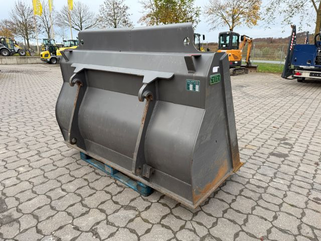 Volvo L 60 H, Schaufel Seiler 2000 mm, 1,5 cbm - Pyöräkuormaaja: kuva Volvo L 60 H, Schaufel Seiler 2000 mm, 1,5 cbm - Pyöräkuormaaja Volvo L 60 H, Schaufel Seiler 2000 mm, 1,5 cbm - Pyöräkuormaaja: kuva Volvo L 60 H, Schaufel Seiler 2000 mm, 1,5 cbm - Pyöräkuormaaja