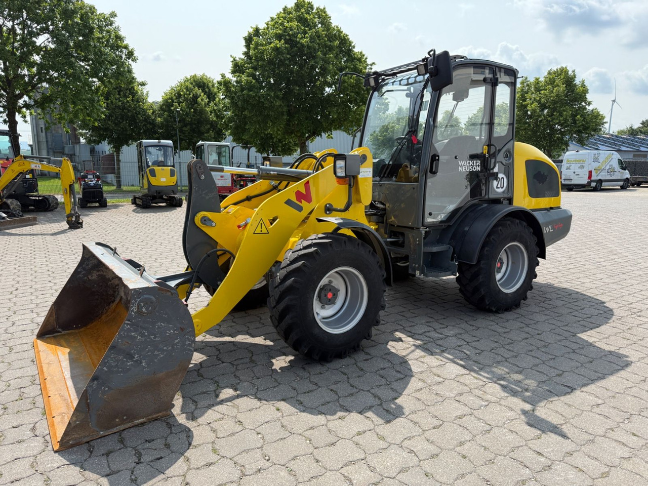 Wacker WL 44, BJ 22, 775 BH, Schaufel, Gabel, TOP - Pyöräkuormaaja: kuva Wacker WL 44, BJ 22, 775 BH, Schaufel, Gabel, TOP - Pyöräkuormaaja Wacker WL 44, BJ 22, 775 BH, Schaufel, Gabel, TOP - Pyöräkuormaaja: kuva Wacker WL 44, BJ 22, 775 BH, Schaufel, Gabel, TOP - Pyöräkuormaaja