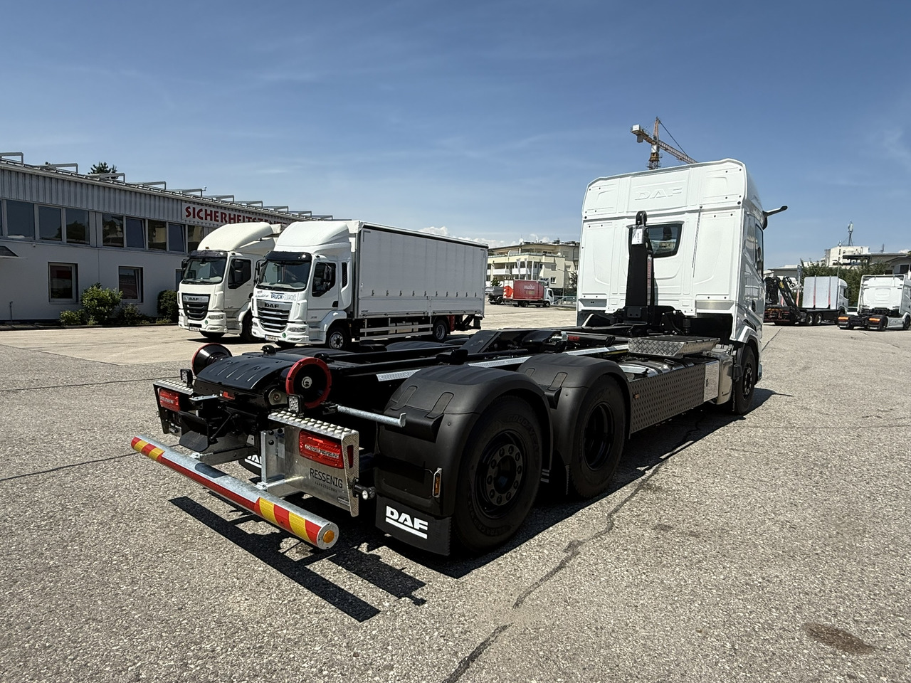 Koukkulava kuorma-auto DAF XF FAN 480: kuva Koukkulava kuorma-auto DAF XF FAN 480