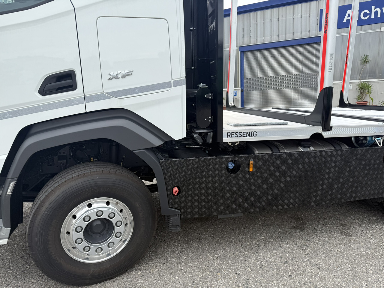DAF XF FAT XF 530 - Puuauto, Nosturiauto: kuva DAF XF FAT XF 530 - Puuauto, Nosturiauto DAF XF FAT XF 530 - Puuauto, Nosturiauto: kuva DAF XF FAT XF 530 - Puuauto, Nosturiauto