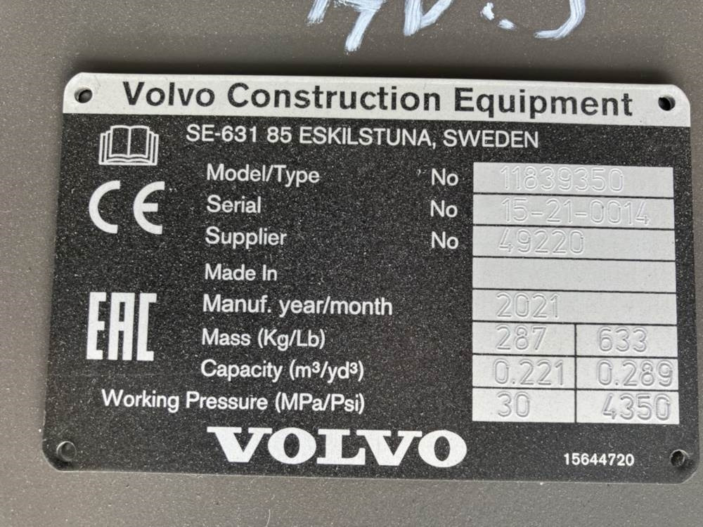 Volvo Böschungslöffel schwenkbar - Kaivuri-trukki: kuva Volvo Böschungslöffel schwenkbar - Kaivuri-trukki Volvo Böschungslöffel schwenkbar - Kaivuri-trukki: kuva Volvo Böschungslöffel schwenkbar - Kaivuri-trukki