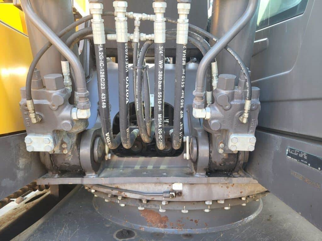 Volvo EC220EL - Telakaivukone: kuva Volvo EC220EL - Telakaivukone Volvo EC220EL - Telakaivukone: kuva Volvo EC220EL - Telakaivukone