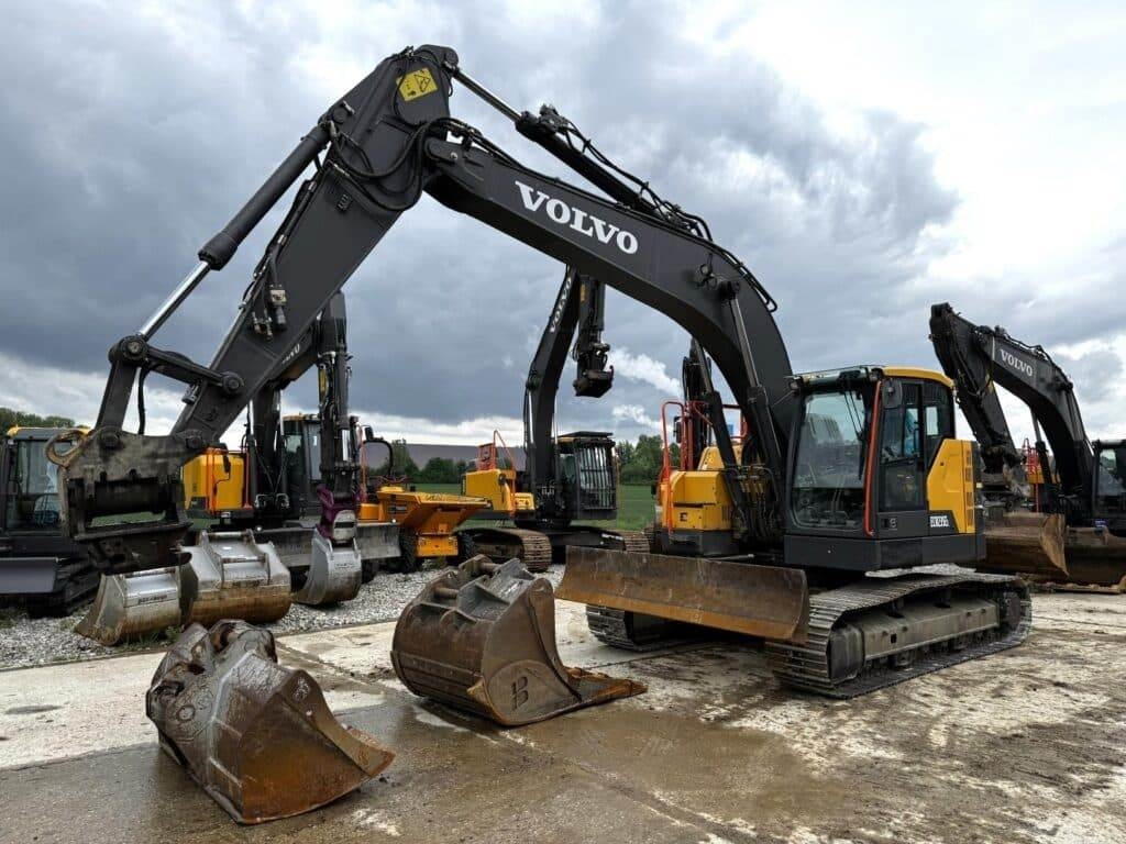 Volvo ECR235EL - Telakaivukone: kuva Volvo ECR235EL - Telakaivukone Volvo ECR235EL - Telakaivukone: kuva Volvo ECR235EL - Telakaivukone