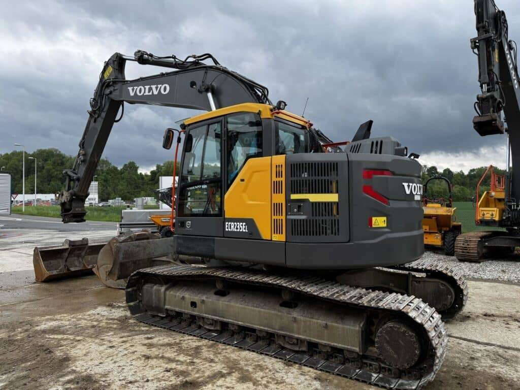 Volvo ECR235EL - Telakaivukone: kuva Volvo ECR235EL - Telakaivukone Volvo ECR235EL - Telakaivukone: kuva Volvo ECR235EL - Telakaivukone