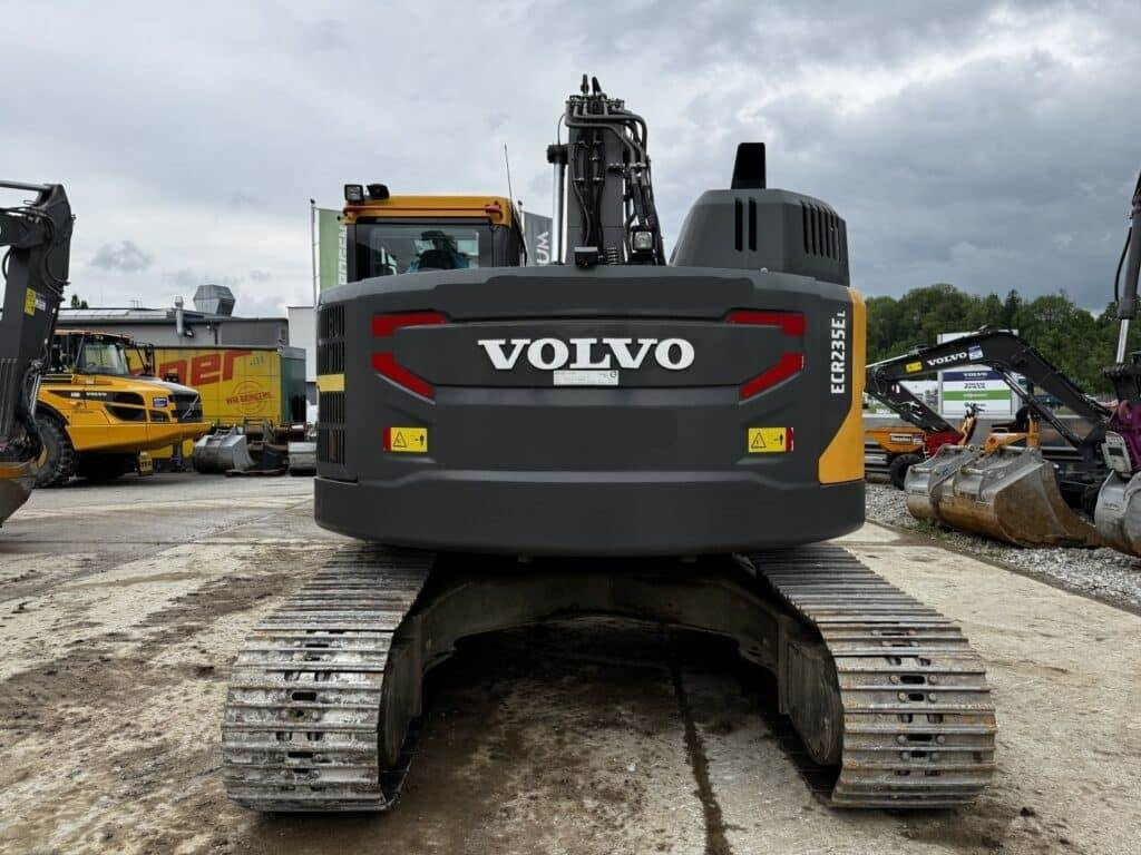 Volvo ECR235EL - Telakaivukone: kuva Volvo ECR235EL - Telakaivukone Volvo ECR235EL - Telakaivukone: kuva Volvo ECR235EL - Telakaivukone