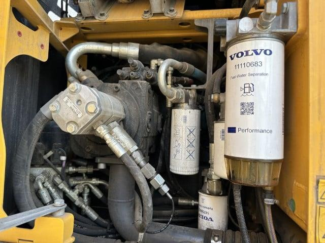 Volvo EWR150E - Pyöräalustainen kaivinkone: kuva Volvo EWR150E - Pyöräalustainen kaivinkone Volvo EWR150E - Pyöräalustainen kaivinkone: kuva Volvo EWR150E - Pyöräalustainen kaivinkone