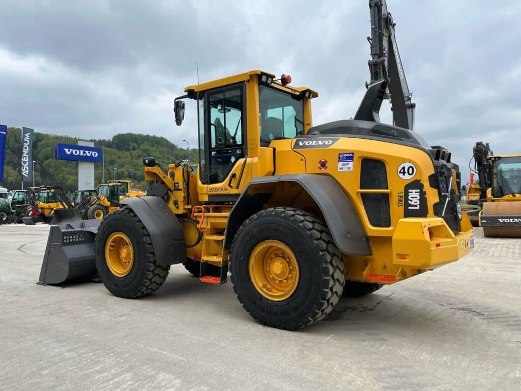 Volvo L60H - Pyöräkuormaaja: kuva Volvo L60H - Pyöräkuormaaja Volvo L60H - Pyöräkuormaaja: kuva Volvo L60H - Pyöräkuormaaja