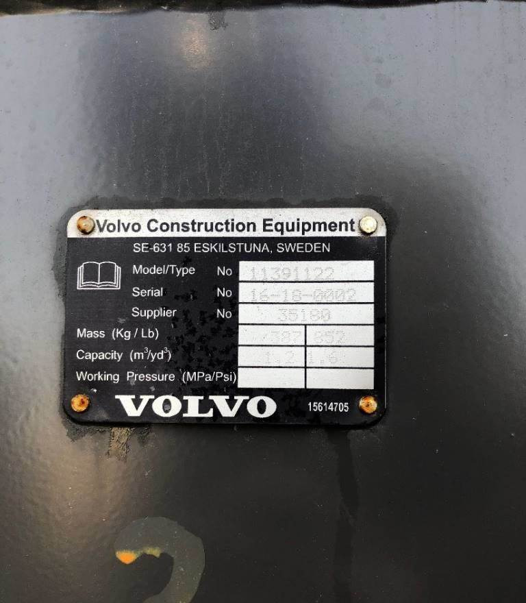 Volvo Schaufel GP 1,2 m³ - Kuormaajan kauha - Rakennuskoneet: kuva Volvo Schaufel GP 1,2 m³ - Kuormaajan kauha - Rakennuskoneet Volvo Schaufel GP 1,2 m³ - Kuormaajan kauha - Rakennuskoneet: kuva Volvo Schaufel GP 1,2 m³ - Kuormaajan kauha - Rakennuskoneet