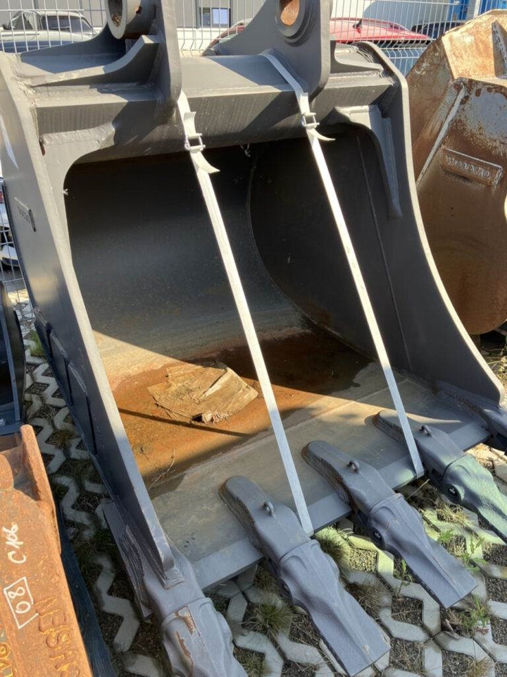 Volvo Tieflöffel mit Zähnen - Festanbau - Kaivuri-trukki: kuva Volvo Tieflöffel mit Zähnen - Festanbau - Kaivuri-trukki Volvo Tieflöffel mit Zähnen - Festanbau - Kaivuri-trukki: kuva Volvo Tieflöffel mit Zähnen - Festanbau - Kaivuri-trukki