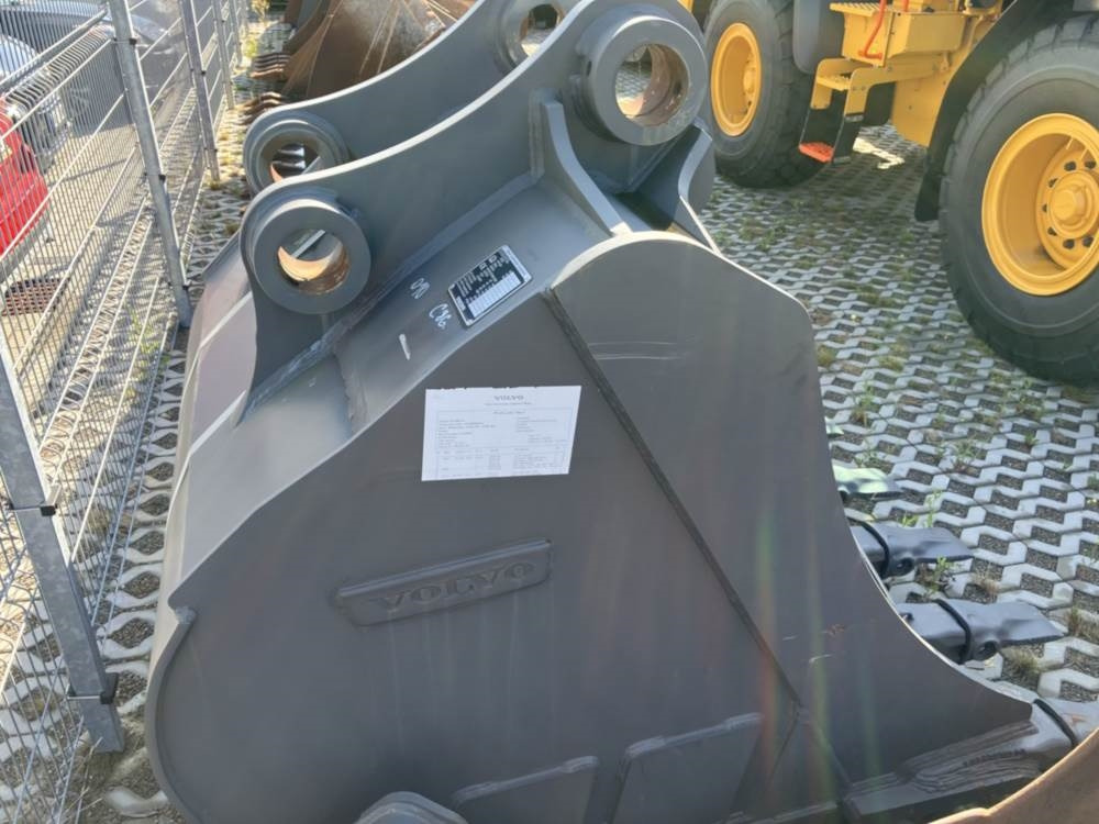 Volvo Tieflöffel mit Zähnen - Festanbau - Kaivuri-trukki: kuva Volvo Tieflöffel mit Zähnen - Festanbau - Kaivuri-trukki Volvo Tieflöffel mit Zähnen - Festanbau - Kaivuri-trukki: kuva Volvo Tieflöffel mit Zähnen - Festanbau - Kaivuri-trukki