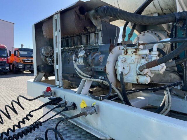 Betonmischer-Auflieger Intermix 12 m³ mit Motor - Betonin kuljetus puoliperävaunu: kuva Betonmischer-Auflieger Intermix 12 m³ mit Motor - Betonin kuljetus puoliperävaunu Betonmischer-Auflieger Intermix 12 m³ mit Motor - Betonin kuljetus puoliperävaunu: kuva Betonmischer-Auflieger Intermix 12 m³ mit Motor - Betonin kuljetus puoliperävaunu