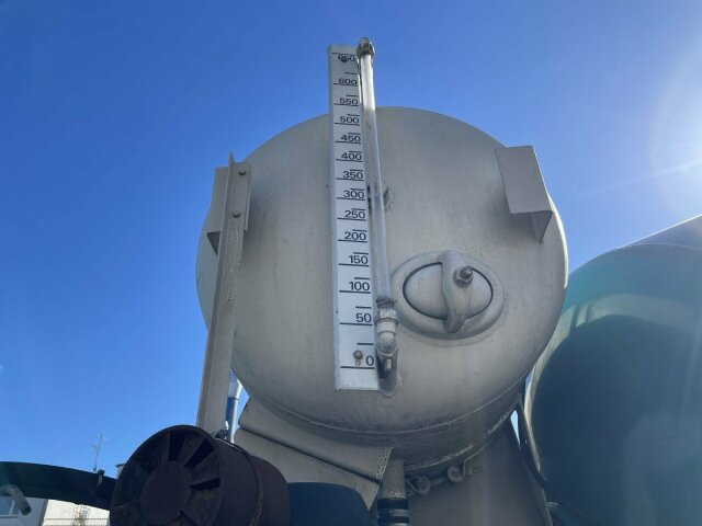 Betonmischer-Auflieger Intermix 12 m³ mit Motor - Betonin kuljetus puoliperävaunu: kuva Betonmischer-Auflieger Intermix 12 m³ mit Motor - Betonin kuljetus puoliperävaunu Betonmischer-Auflieger Intermix 12 m³ mit Motor - Betonin kuljetus puoliperävaunu: kuva Betonmischer-Auflieger Intermix 12 m³ mit Motor - Betonin kuljetus puoliperävaunu
