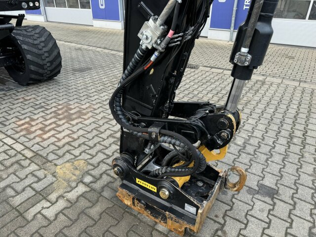 CAT M315F Mobilbagger *7.865 h *Schnellwechsel - Pyöräalustainen kaivinkone: kuva CAT M315F Mobilbagger *7.865 h *Schnellwechsel - Pyöräalustainen kaivinkone CAT M315F Mobilbagger *7.865 h *Schnellwechsel - Pyöräalustainen kaivinkone: kuva CAT M315F Mobilbagger *7.865 h *Schnellwechsel - Pyöräalustainen kaivinkone