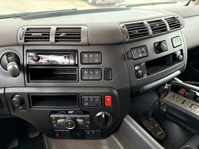 DAF CF 450 FAN 6x2 Pritsche mit Kran HIAB 188 E-6 - Nosturiauto: kuva DAF CF 450 FAN 6x2 Pritsche mit Kran HIAB 188 E-6 - Nosturiauto DAF CF 450 FAN 6x2 Pritsche mit Kran HIAB 188 E-6 - Nosturiauto: kuva DAF CF 450 FAN 6x2 Pritsche mit Kran HIAB 188 E-6 - Nosturiauto