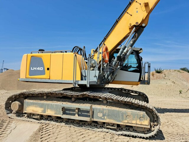 Liebherr LH40C Litronic Industry Long reach 43 Ton - Telakaivukone: kuva Liebherr LH40C Litronic Industry Long reach 43 Ton - Telakaivukone Liebherr LH40C Litronic Industry Long reach 43 Ton - Telakaivukone: kuva Liebherr LH40C Litronic Industry Long reach 43 Ton - Telakaivukone