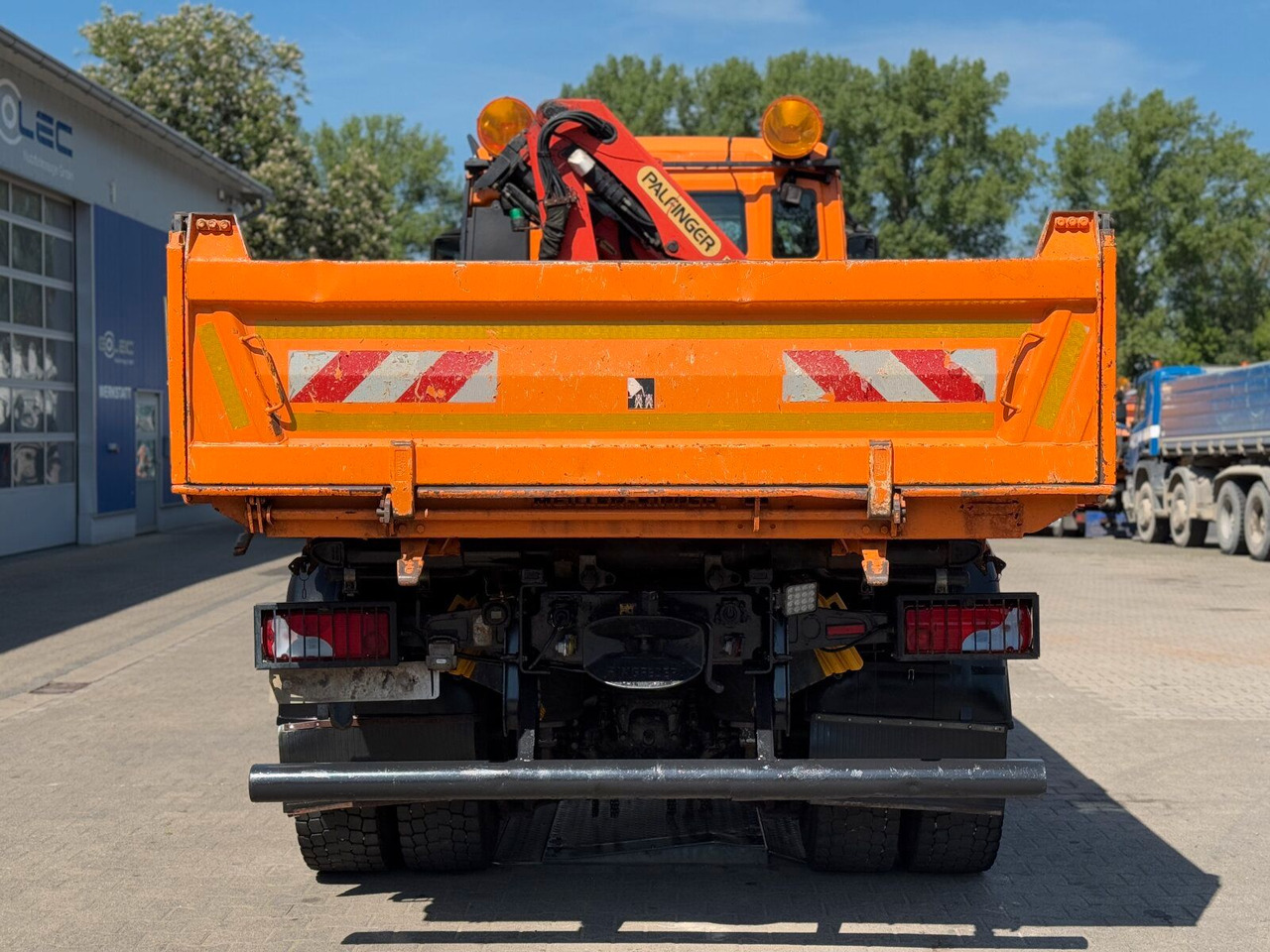 MAN TGA 18.360 4x4 Kipper Kran PALFINGER Winterd. - Kippiauto kuorma-auto, Nosturiauto: kuva MAN TGA 18.360 4x4 Kipper Kran PALFINGER Winterd. - Kippiauto kuorma-auto, Nosturiauto MAN TGA 18.360 4x4 Kipper Kran PALFINGER Winterd. - Kippiauto kuorma-auto, Nosturiauto: kuva MAN TGA 18.360 4x4 Kipper Kran PALFINGER Winterd. - Kippiauto kuorma-auto, Nosturiauto