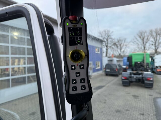 MAN TGS 26.460 6x2 Euro 6 Absetzkipper Meiller - Nostovarsi-vaihtolavakuorma kuorma-auto: kuva MAN TGS 26.460 6x2 Euro 6 Absetzkipper Meiller - Nostovarsi-vaihtolavakuorma kuorma-auto MAN TGS 26.460 6x2 Euro 6 Absetzkipper Meiller - Nostovarsi-vaihtolavakuorma kuorma-auto: kuva MAN TGS 26.460 6x2 Euro 6 Absetzkipper Meiller - Nostovarsi-vaihtolavakuorma kuorma-auto