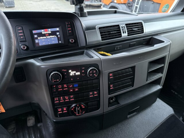 MAN TGS 26.460 6x2 Euro 6 Absetzkipper Meiller - Nostovarsi-vaihtolavakuorma kuorma-auto: kuva MAN TGS 26.460 6x2 Euro 6 Absetzkipper Meiller - Nostovarsi-vaihtolavakuorma kuorma-auto MAN TGS 26.460 6x2 Euro 6 Absetzkipper Meiller - Nostovarsi-vaihtolavakuorma kuorma-auto: kuva MAN TGS 26.460 6x2 Euro 6 Absetzkipper Meiller - Nostovarsi-vaihtolavakuorma kuorma-auto