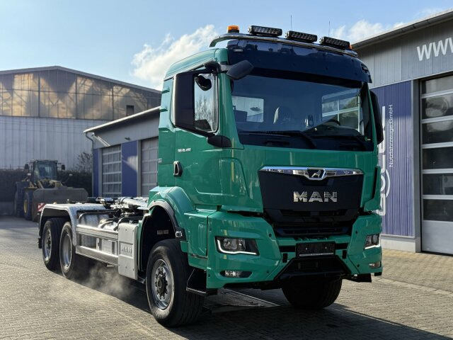 MAN TGS 28.480 6x4 Abrollkipper Meiller RS21.65 - Koukkulava kuorma-auto: kuva MAN TGS 28.480 6x4 Abrollkipper Meiller RS21.65 - Koukkulava kuorma-auto MAN TGS 28.480 6x4 Abrollkipper Meiller RS21.65 - Koukkulava kuorma-auto: kuva MAN TGS 28.480 6x4 Abrollkipper Meiller RS21.65 - Koukkulava kuorma-auto