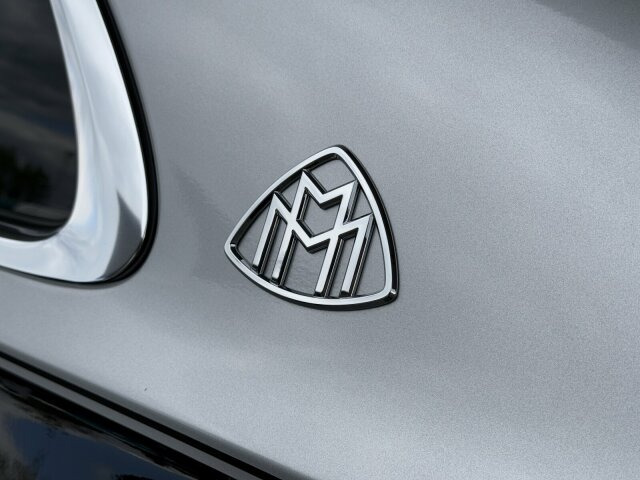 Sedan Maybach Mercedes Benz S680 Maybach V12 High-End -Paket: kuva Sedan Maybach Mercedes Benz S680 Maybach V12 High-End -Paket Sedan Maybach Mercedes Benz S680 Maybach V12 High-End -Paket: kuva Sedan Maybach Mercedes Benz S680 Maybach V12 High-End -Paket