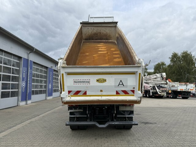 Mercedes-Benz 4145 8x8 Meiler Dreiseitenkipper Bordmatik - Kippiauto kuorma-auto: kuva Mercedes-Benz 4145 8x8 Meiler Dreiseitenkipper Bordmatik - Kippiauto kuorma-auto Mercedes-Benz 4145 8x8 Meiler Dreiseitenkipper Bordmatik - Kippiauto kuorma-auto: kuva Mercedes-Benz 4145 8x8 Meiler Dreiseitenkipper Bordmatik - Kippiauto kuorma-auto