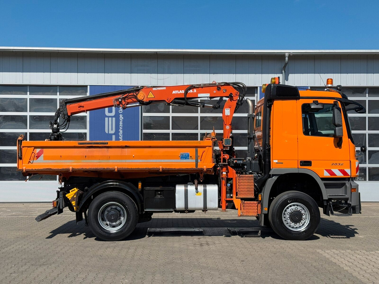 Mercedes-Benz ACTROS 2044 4x4 Kipper Kran ATLAS 65.2 A2L - Kippiauto kuorma-auto, Nosturiauto: kuva Mercedes-Benz ACTROS 2044 4x4 Kipper Kran ATLAS 65.2 A2L - Kippiauto kuorma-auto, Nosturiauto Mercedes-Benz ACTROS 2044 4x4 Kipper Kran ATLAS 65.2 A2L - Kippiauto kuorma-auto, Nosturiauto: kuva Mercedes-Benz ACTROS 2044 4x4 Kipper Kran ATLAS 65.2 A2L - Kippiauto kuorma-auto, Nosturiauto