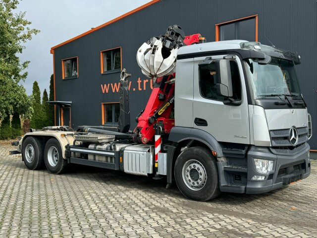 Mercedes-Benz ACTROS 2546 6x2 Abrollkip Kran Palfinger Q150Z95 - Koukkulava kuorma-auto, Nosturiauto: kuva Mercedes-Benz ACTROS 2546 6x2 Abrollkip Kran Palfinger Q150Z95 - Koukkulava kuorma-auto, Nosturiauto Mercedes-Benz ACTROS 2546 6x2 Abrollkip Kran Palfinger Q150Z95 - Koukkulava kuorma-auto, Nosturiauto: kuva Mercedes-Benz ACTROS 2546 6x2 Abrollkip Kran Palfinger Q150Z95 - Koukkulava kuorma-auto, Nosturiauto