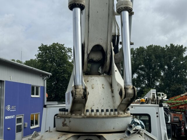 Mercedes-Benz ACTROS 3240 8x4 Betonpumpe PUTZMEISTER BSF 42 M - Betonipumppuauto: kuva Mercedes-Benz ACTROS 3240 8x4 Betonpumpe PUTZMEISTER BSF 42 M - Betonipumppuauto Mercedes-Benz ACTROS 3240 8x4 Betonpumpe PUTZMEISTER BSF 42 M - Betonipumppuauto: kuva Mercedes-Benz ACTROS 3240 8x4 Betonpumpe PUTZMEISTER BSF 42 M - Betonipumppuauto
