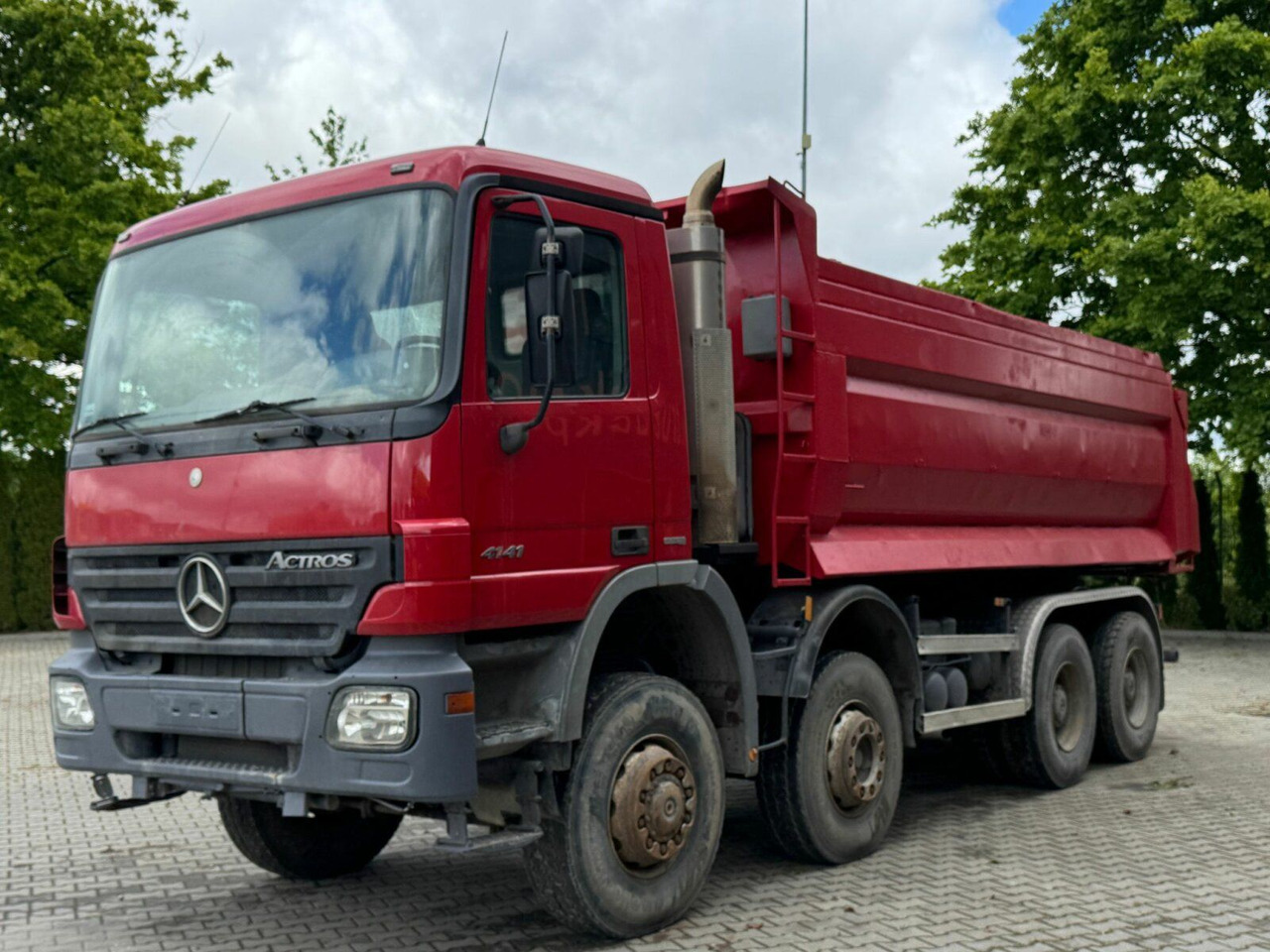 Mercedes-Benz ACTROS 4141 EURO4 8x8 Muldenkipper - Kippiauto kuorma-auto: kuva Mercedes-Benz ACTROS 4141 EURO4 8x8 Muldenkipper - Kippiauto kuorma-auto Mercedes-Benz ACTROS 4141 EURO4 8x8 Muldenkipper - Kippiauto kuorma-auto: kuva Mercedes-Benz ACTROS 4141 EURO4 8x8 Muldenkipper - Kippiauto kuorma-auto