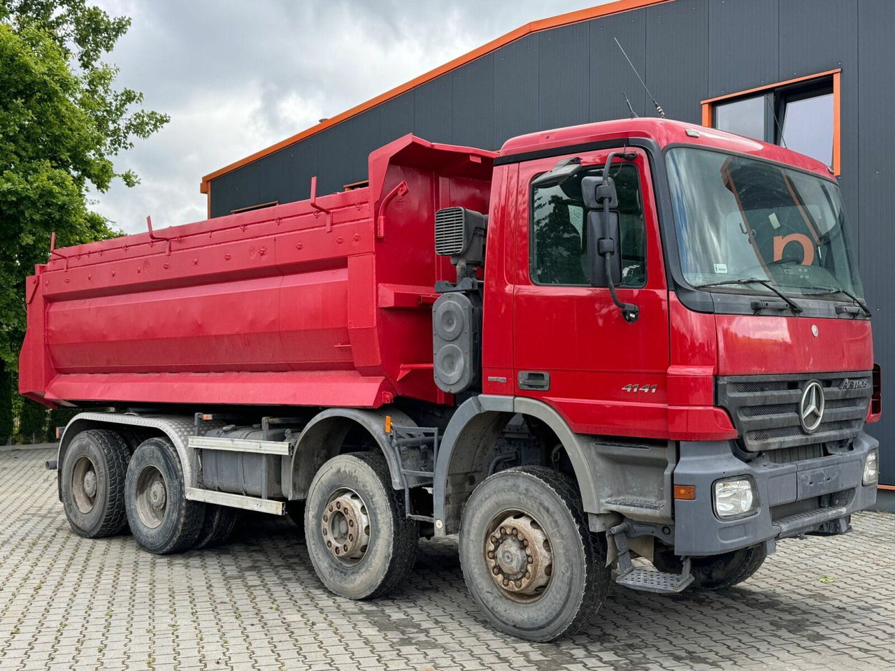 Mercedes-Benz ACTROS 4141 EURO4 8x8 Muldenkipper - Kippiauto kuorma-auto: kuva Mercedes-Benz ACTROS 4141 EURO4 8x8 Muldenkipper - Kippiauto kuorma-auto Mercedes-Benz ACTROS 4141 EURO4 8x8 Muldenkipper - Kippiauto kuorma-auto: kuva Mercedes-Benz ACTROS 4141 EURO4 8x8 Muldenkipper - Kippiauto kuorma-auto