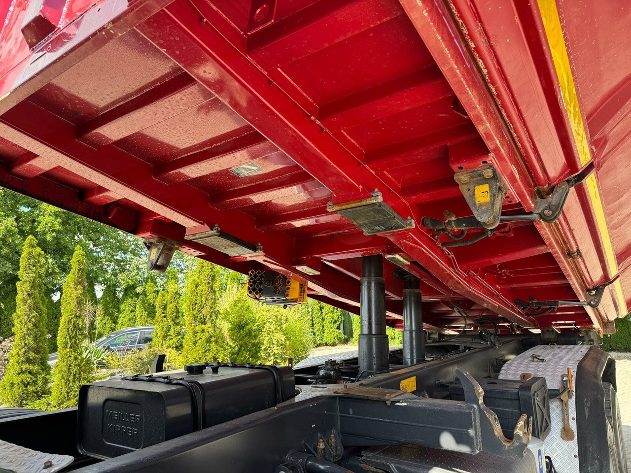 Kippiauto kuorma-auto Mercedes-Benz ACTROS 4144 8x6 EURO5 Kipper mit Bordmatik: kuva Kippiauto kuorma-auto Mercedes-Benz ACTROS 4144 8x6 EURO5 Kipper mit Bordmatik