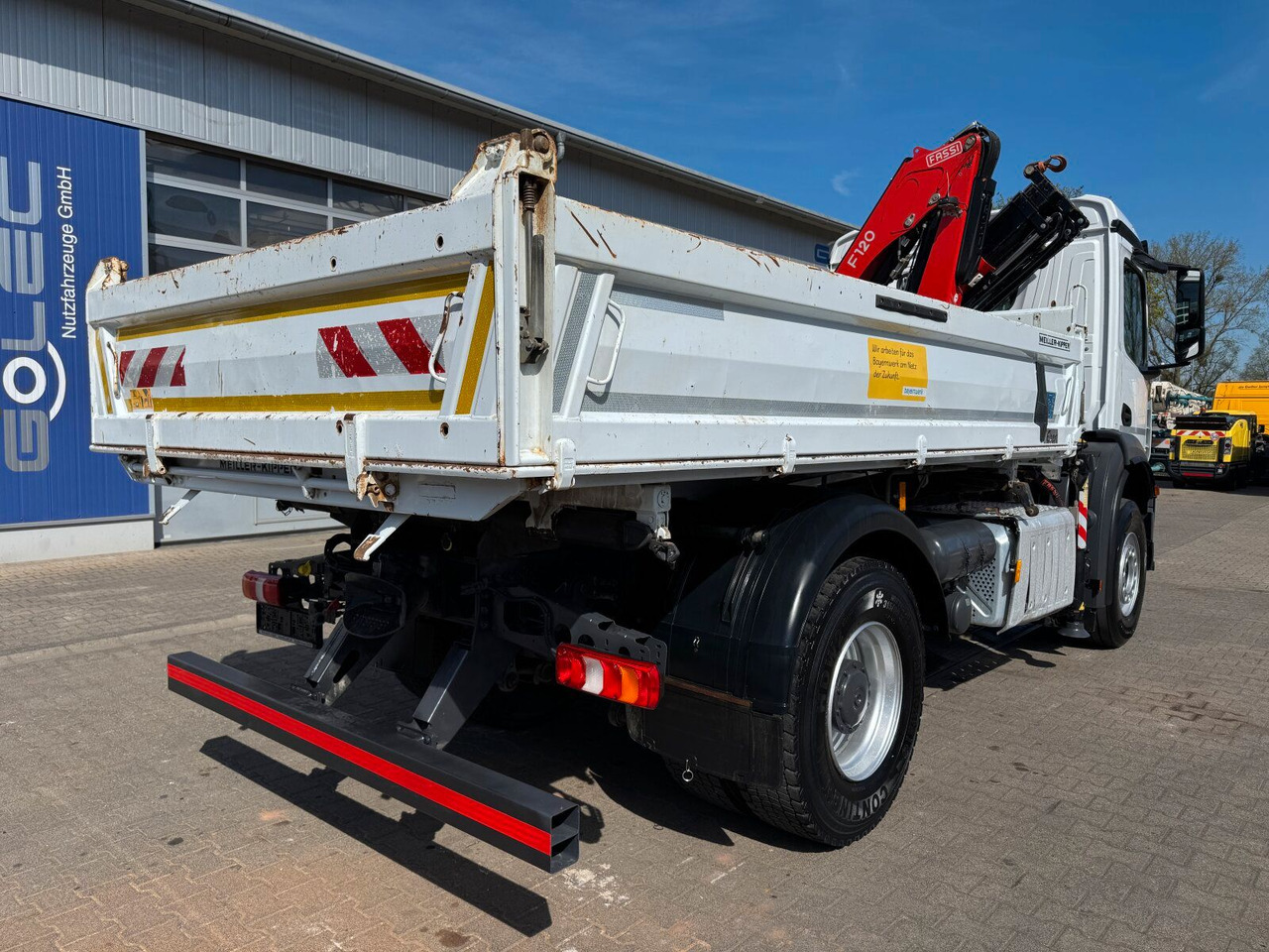 Mercedes-Benz AROCS 1832 4x2 Euro 6 Kipper Kran FASSI F120FB - Kippiauto kuorma-auto, Nosturiauto: kuva Mercedes-Benz AROCS 1832 4x2 Euro 6 Kipper Kran FASSI F120FB - Kippiauto kuorma-auto, Nosturiauto Mercedes-Benz AROCS 1832 4x2 Euro 6 Kipper Kran FASSI F120FB - Kippiauto kuorma-auto, Nosturiauto: kuva Mercedes-Benz AROCS 1832 4x2 Euro 6 Kipper Kran FASSI F120FB - Kippiauto kuorma-auto, Nosturiauto
